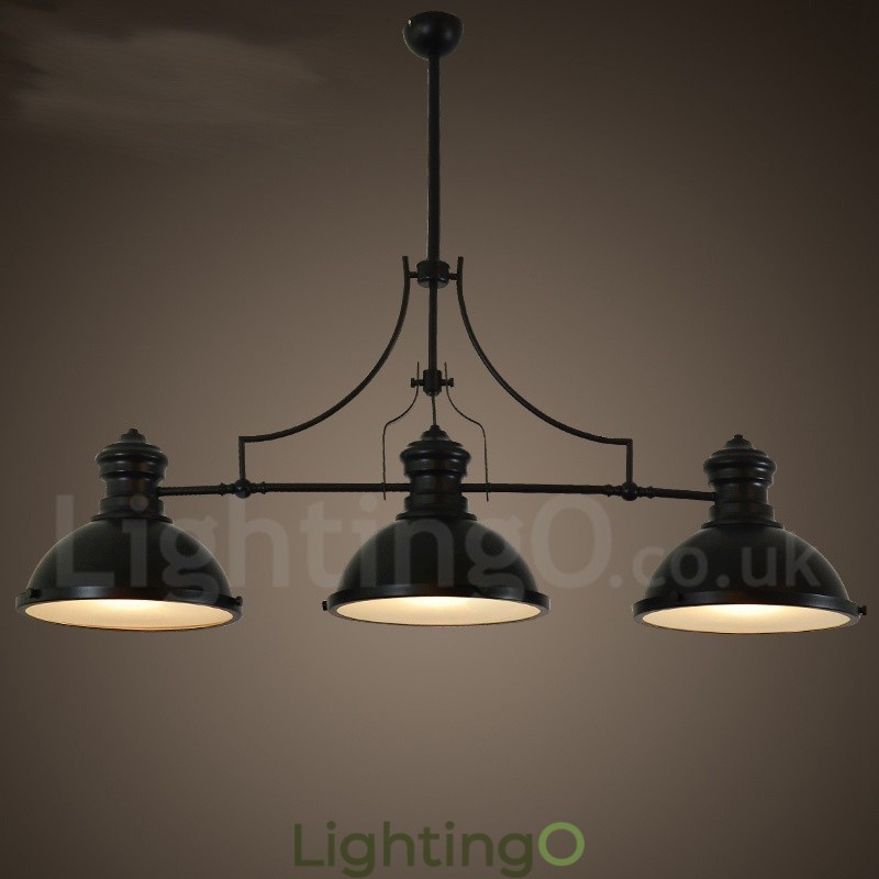 مصباح معلق من الفولاذ بثلاثة مصابيح بتصميم ريفي عتيق مع غطاء فولاذي