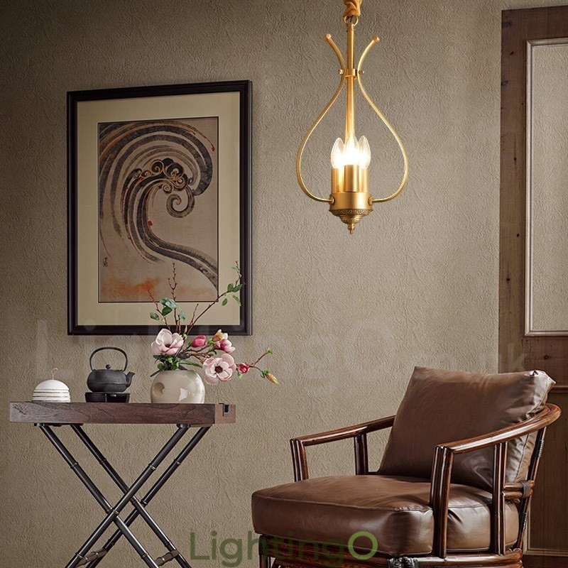 ثريا نحاسية فاخرة بتصميم ريفي عتيق مكونة من 4 مصابيح