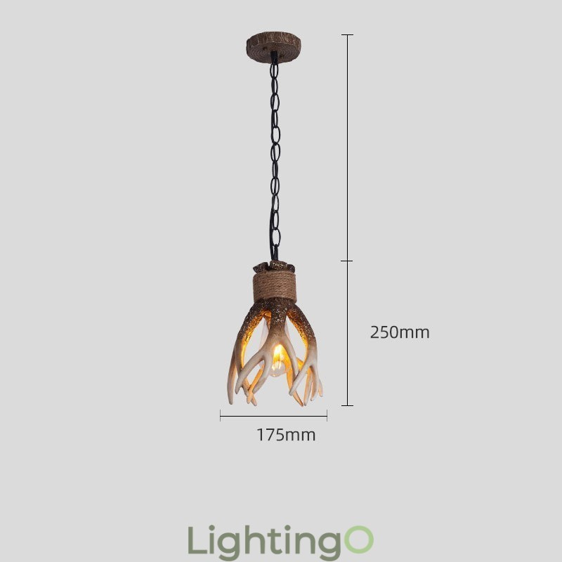مصباح معلق عتيق من قرن الغزال بتصميم فني ريفي من One Light