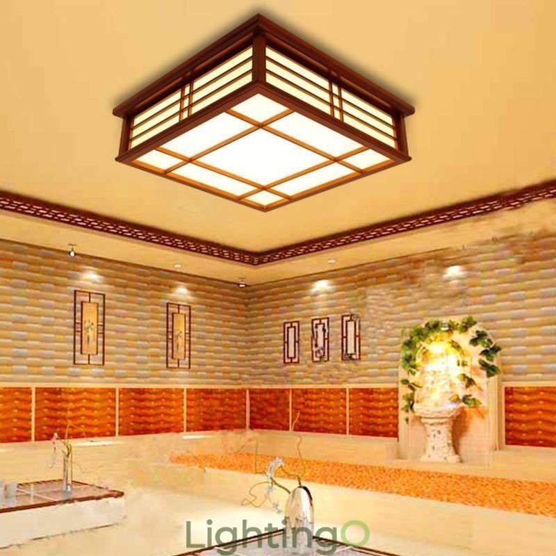 مصباح سقف خشبي مزخرف بتصميم عتيق