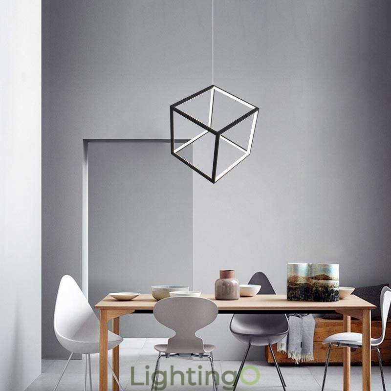 مصباح معلق أسود بإضاءة مكعب هندسية LBY18069