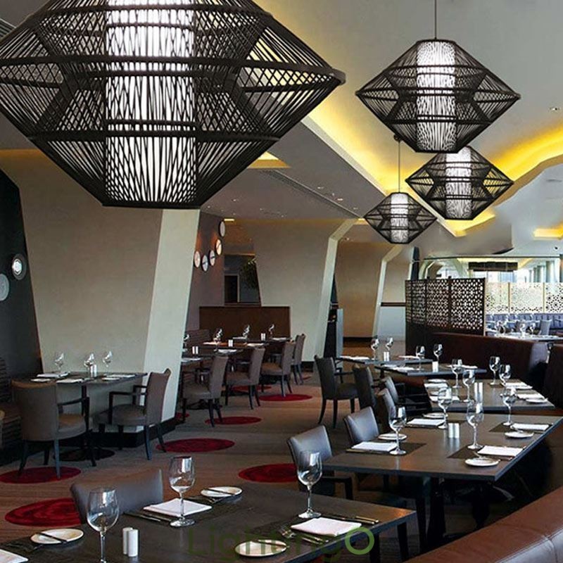 مصباح معلق من الخيزران بتصميم جيروسكوب