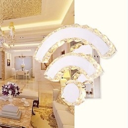 شمعدانات حائط كريستالية صغيرة بتصميم عصري معاصر