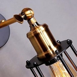 مصباح حائط بإطار حديدي بتصميم شخصيات أدبية وفنية