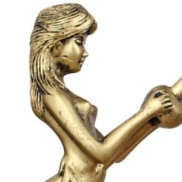 مصباح حائطي من الحديد المطاوع بتصميم ريفي أوروبي متعاقد عليه مع شركة "إيه بي إم"