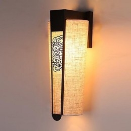 مصابيح حائط عتيقة أخرى تتميز بإضاءة علوية