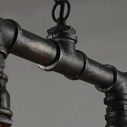 فانوس عتيق تقليدي كلاسيكي على الطراز الريفي بتصميم صغير مطلي بلوحة معدنية معلقة لتناول الطعام