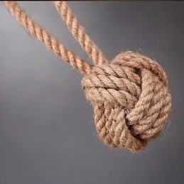 ثريا معدنية بتصميم ريفي كلاسيكي تقليدي عتيق